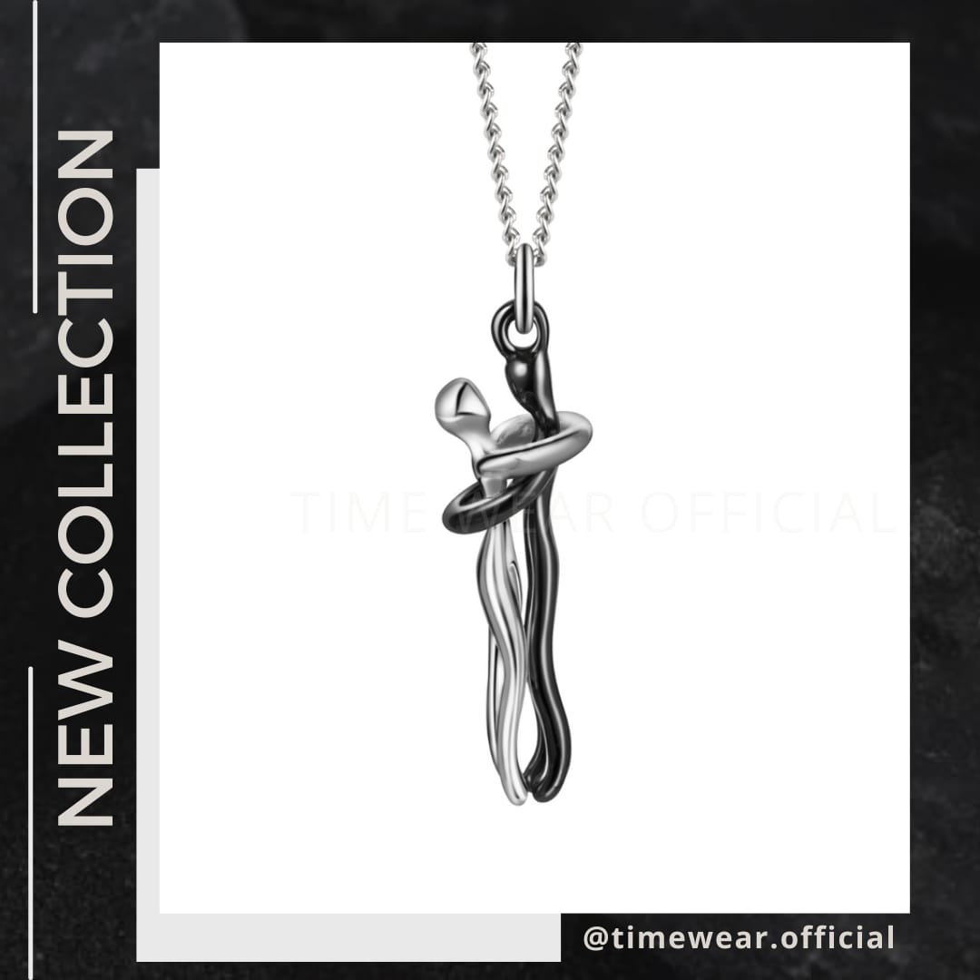 Hug Pendant