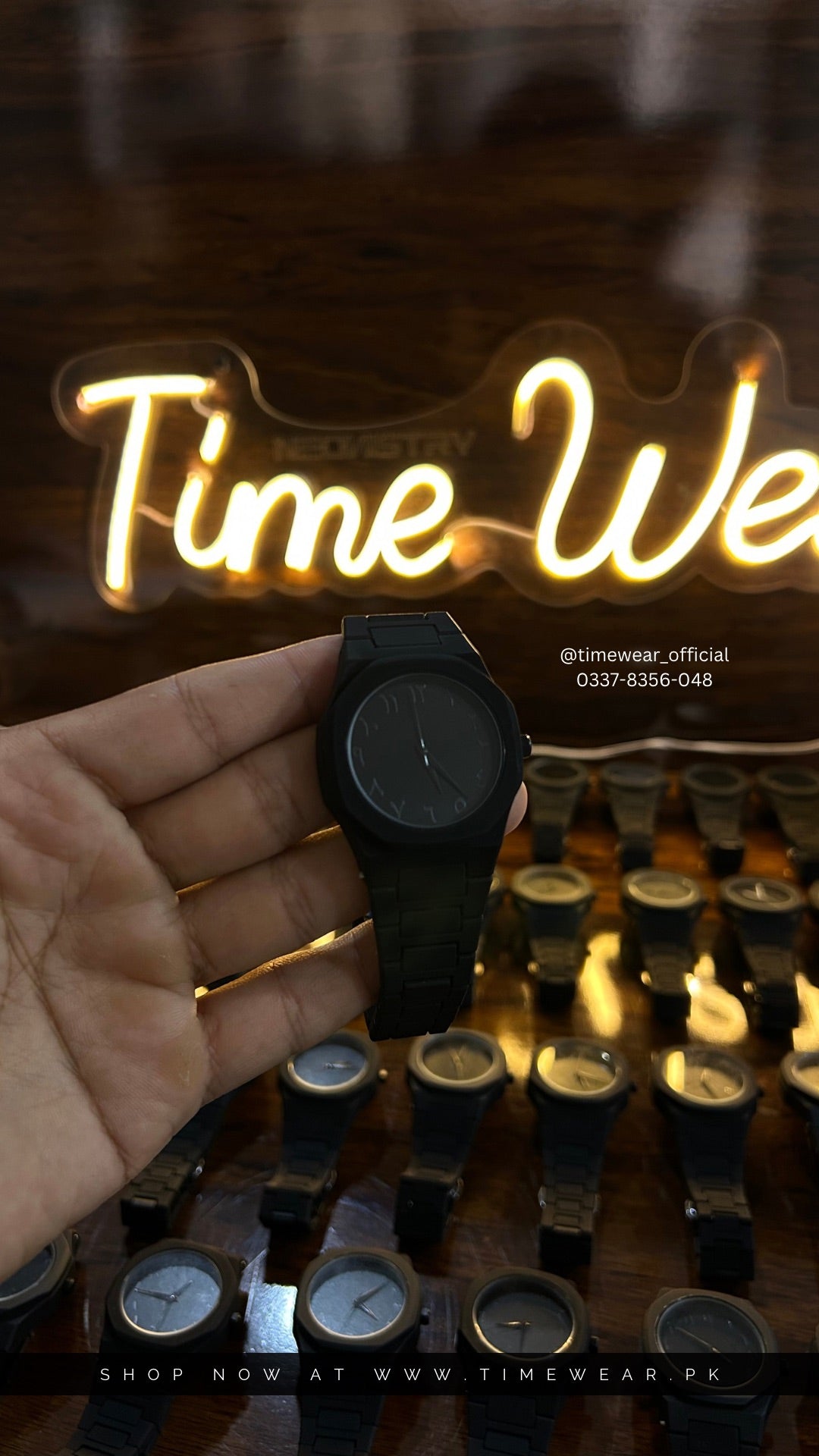 Arabic Aura Watch Black