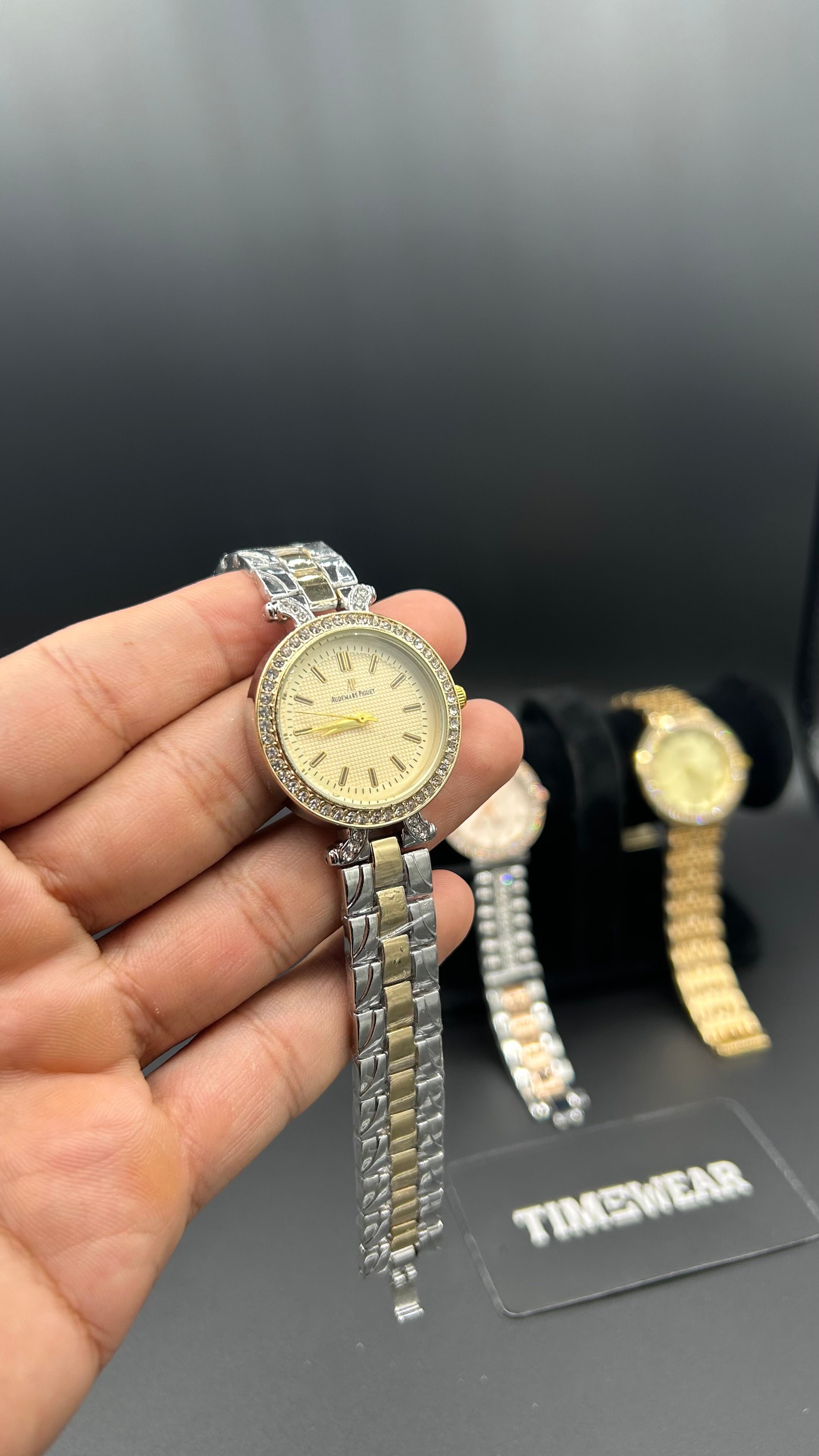 Audemars Piguet Ladies Limited Article with Standard Box